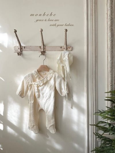 MONBEBE33｜(0m-6m) 蕾絲荷葉連身衣10