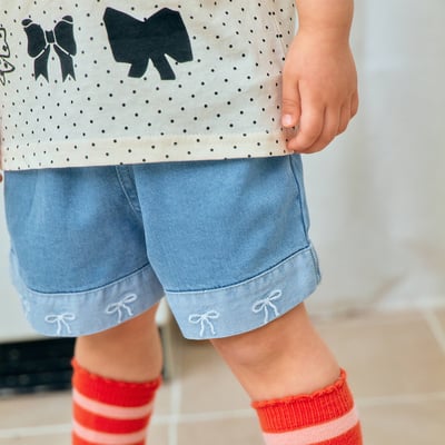 1st blue02｜(~93-118cm) 蝴蝶結滾邊刺繡短褲1