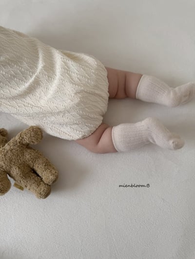 Bloom.b45｜(0m-18m) 有領壓紋包屁衣12