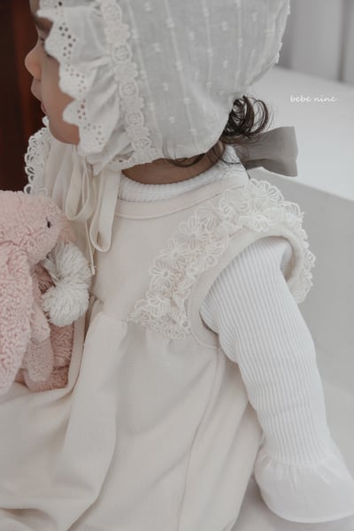 bebe nine26 (65-90) 2色蕾絲滾邊綁帶連身衣3