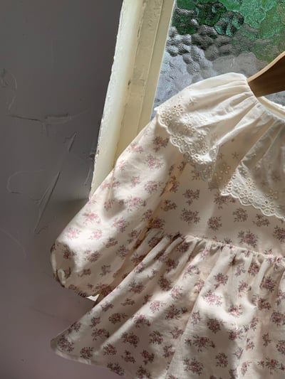 JE611｜(66cm-90cm) 蕾絲荷葉領碎花包屁衣23