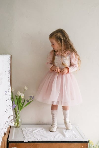 FLO37｜(75-140) 2色法式細肩薄紗洋裝16