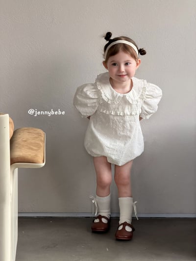 JE716｜(66-90cm) 壓紋花朵包屁衣1