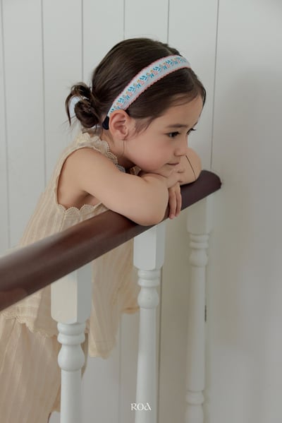 ROA02｜(6m-18m) 2色蕾絲波浪邊套裝17