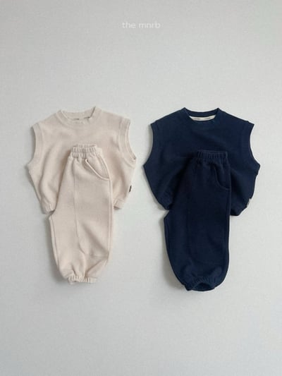 MiniRobe48｜(70-110) 壓紋設計背心2