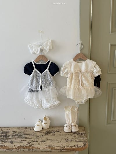 Bebe holic43｜(3m-18m) 蕾絲泡泡袖上衣7