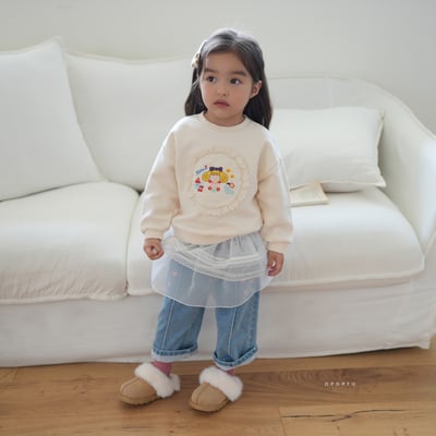 neneru34｜(85cm-125cm) 2色蕾絲印花休閒上衣3