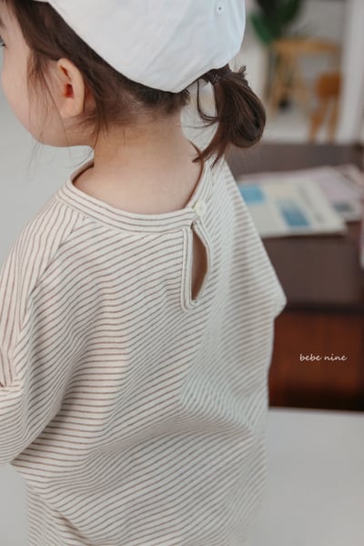 bebe nine08  (65-115) 2色條紋喇叭袖上衣6