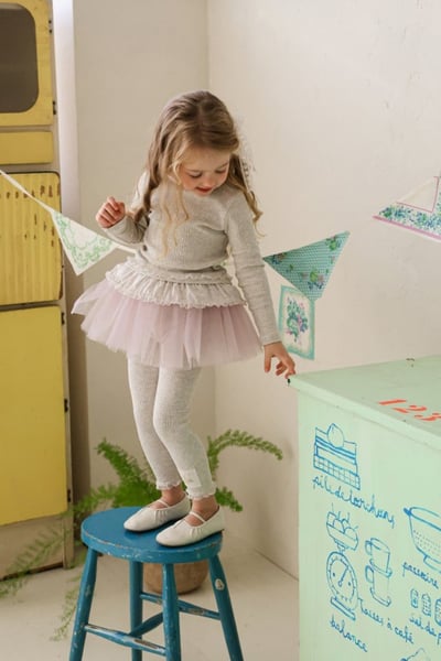 FLO58｜(75-140) 3色小兔花布蕾絲邊緊身褲7