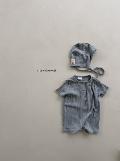 Bloom.b07｜(0m-18m) 莫代爾坑條包屁衣3