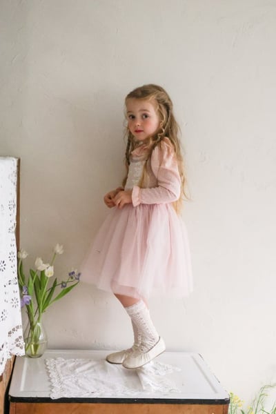 FLO37｜(75-140) 2色法式細肩薄紗洋裝21