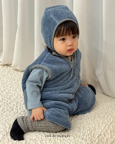 Cieldemaman12｜(6M~24M)  2色素色絨毛背心套裝含帽子7