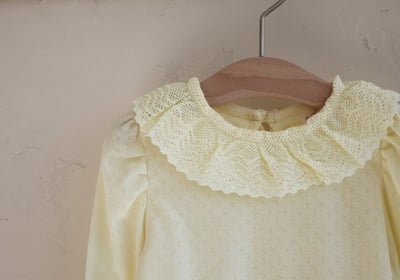 FLO38｜(75-140) 2色法式蕾絲領袖口上衣20