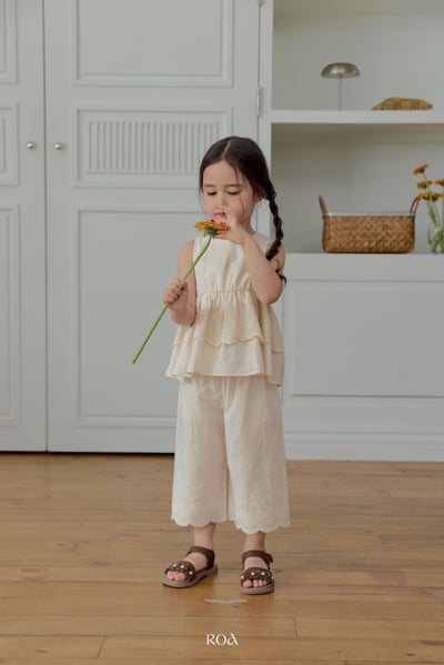 ROA08｜(6m-18m) 1色雕花花藤8分褲3