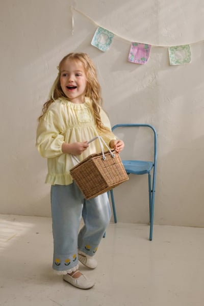 FLO47｜(75-140) 2色鬱金香蕾絲邊牛仔褲16