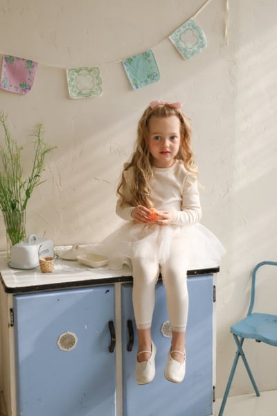 FLO28｜(75-140) 4色蕾絲內搭緊身褲7