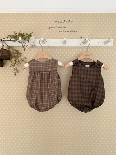 MONBEBE34｜(3m-24m) 排釦格紋吊帶包屁褲7