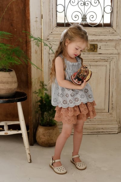 FLO10｜(75-140) 花邊鏤空細肩衣19