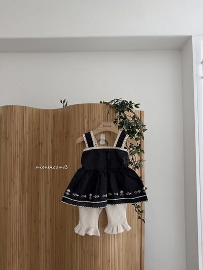 Bloom.b36｜(55cm-118cm) 蕾絲滾邊吊帶背心4