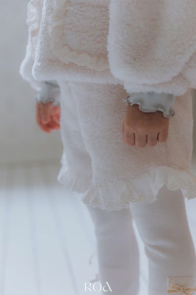 ROA24｜(80cm-120cm) 3色荷葉滾邊高領素色上衣5