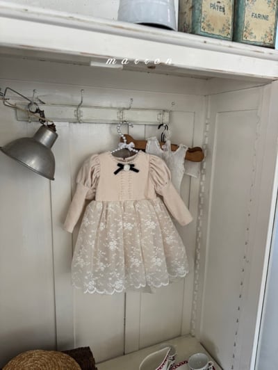 Marron 60｜(1y-6y) 宮廷袖珍珠蕾絲紗洋裝9