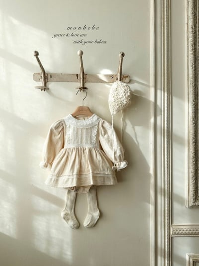 MONBEBE01｜(3m-24m) 蕾絲滾邊緞帶洋裝包屁衣3