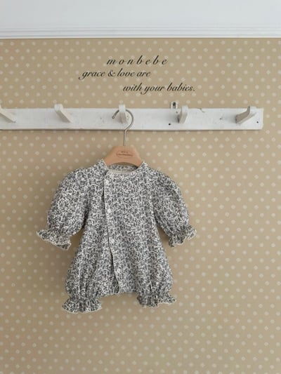 MONBEBE12｜(0m-6m) 荷葉滾邊北歐印花包屁衣8