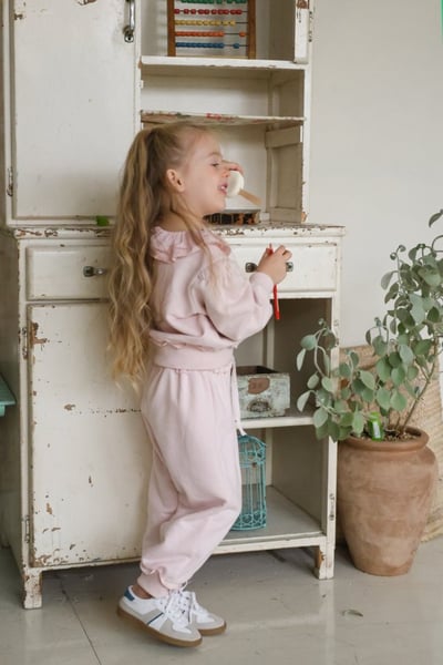 FLO29｜(75-140) 2色荷葉花瓣領縮口上衣6