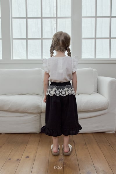 ROA29｜(6m-18m) 2色蕾絲裙擺荷葉七分褲7