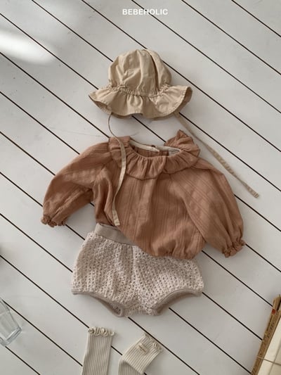 Bebe holic39｜(3m-18m) 花瓣領縮口襯衫11