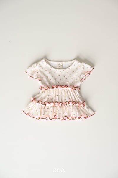 ROA23｜(6m-18m) 2色櫻桃捲邊層次上衣6