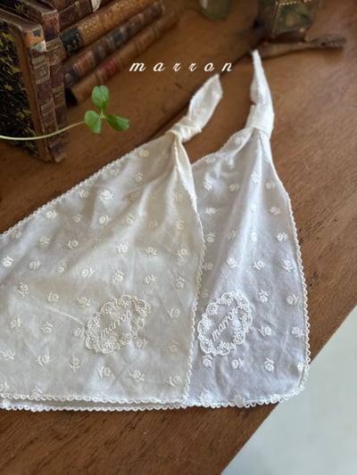 Marron44｜(free) 玫瑰刺繡圍巾6