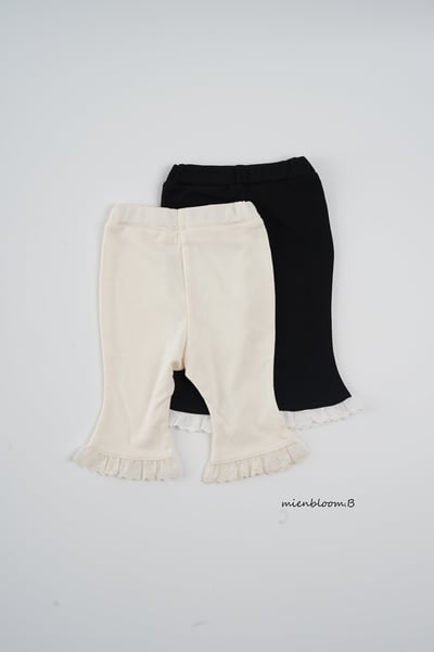 Bloom.b27｜(55cm-118cm) 蕾絲花邊喇叭褲13