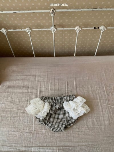 Bebe holic08｜(3m-18m) 格子精靈邊褲4
