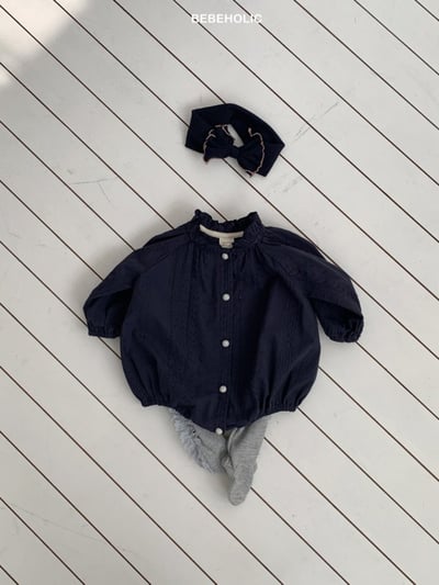 Bebe holic45｜(3m-18m) 壓紋褶皺領包屁衣16