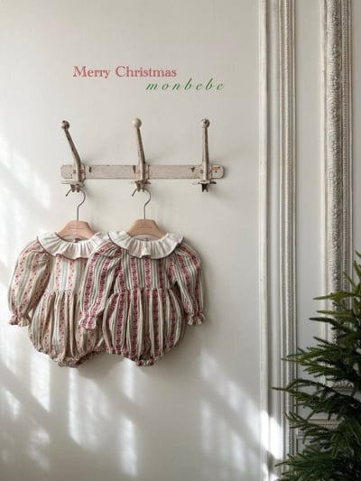 MONBEBE30｜(3m-24m) 聖誕花卉荷葉領包屁衣1