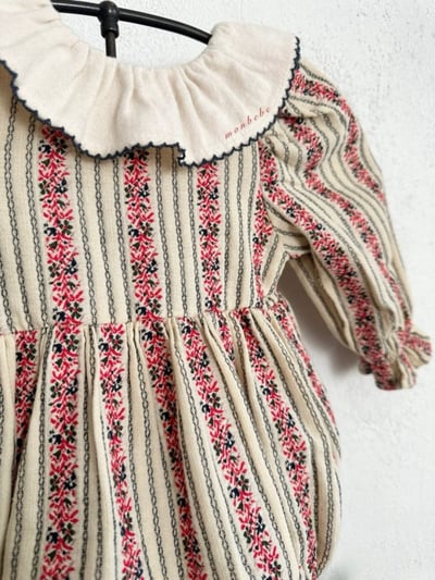 MONBEBE31｜(1y-9y) 聖誕花卉荷葉領洋裝8