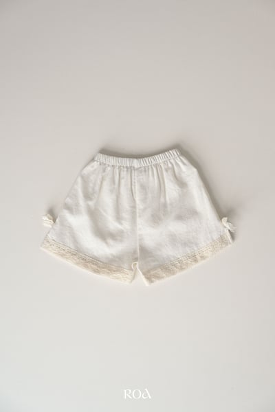 ROA32｜(6m-18m) 2色蕾絲滾邊短褲5