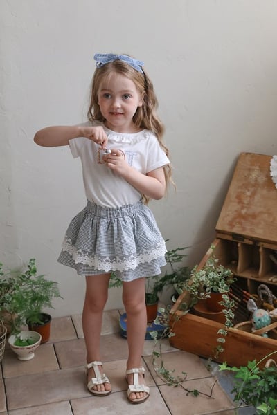 FLO33｜(75-140) 英字印花荷葉滾邊上衣19