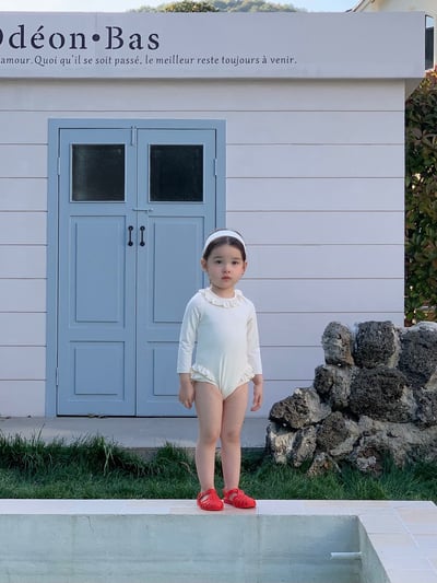 JE30｜(73-130cm) 蕾絲花邊防曬50+泳衣-長袖10