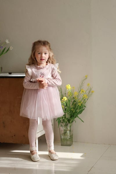 FLO41｜(75-140) 3色蕾絲邊碎花緊身褲5