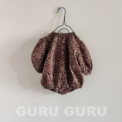 GURU GURU25｜(6m-24m) 2色滿版碎花包屁衣1