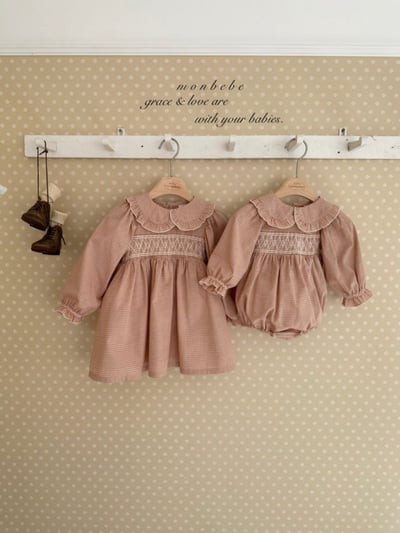 MONBEBE18｜(3m-24m) 細格紋荷葉領包屁衣6