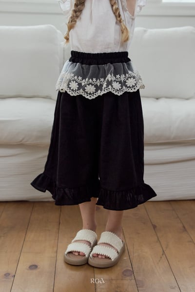 ROA29｜(6m-18m) 2色蕾絲裙擺荷葉七分褲6