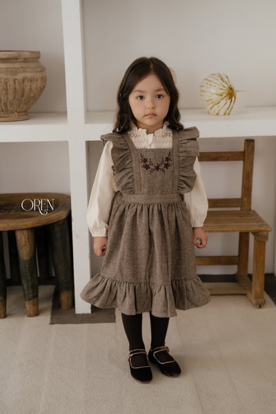 OREN25｜(85-120cm) 復古荷葉邊吊帶洋裝7