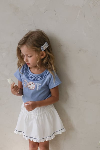 FLO33｜(75-140) 英字印花荷葉滾邊上衣7