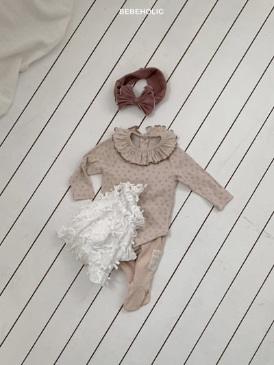 Bebe holic31｜(3m-18m) 滾邊花瓣領碎花包屁衣7