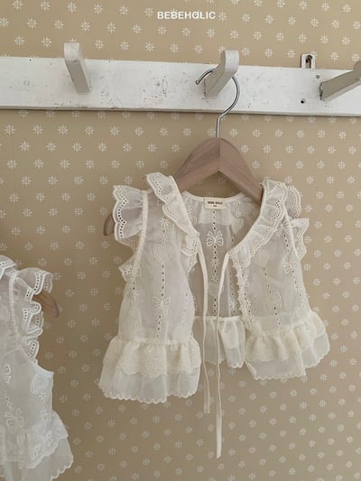 Bebe holic52｜(Free) 荷葉邊蕾絲背心11