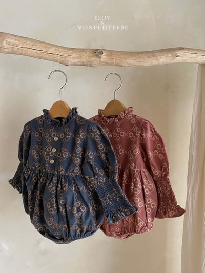 Monpetitbebe03｜(6m-18m) 古典荷葉立領公主袖包屁衣11