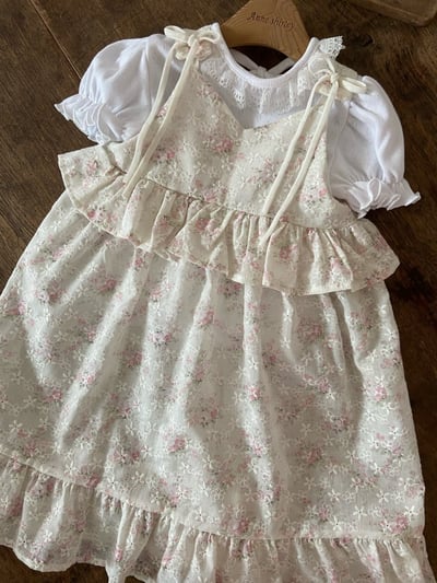 Anne Shirley04｜(1y-5y) 1色壓紋碎花綁帶洋裝5